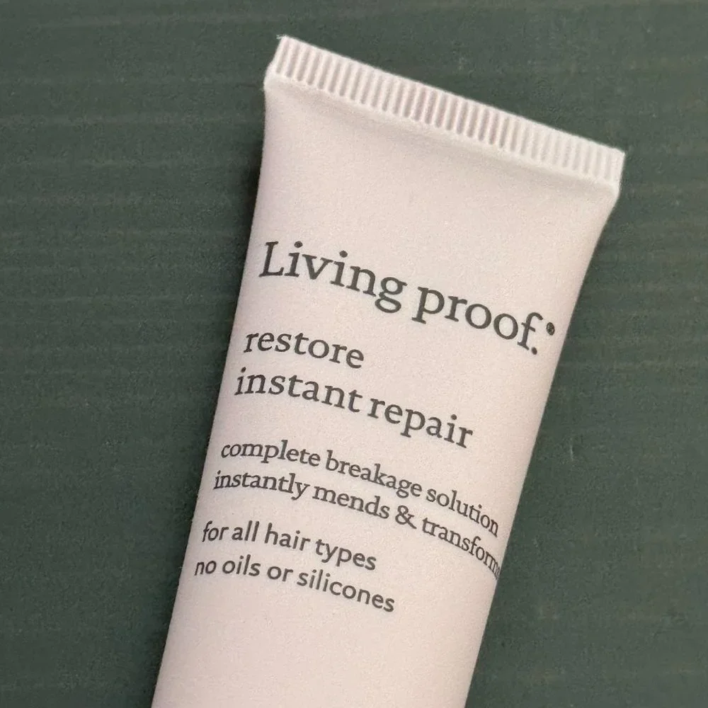 Living Proof Restore Instant Repair repairing lotion